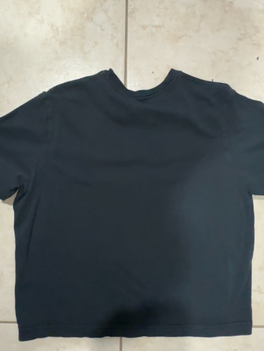 Nike Sportswear Classic Women's Loose Short-Sleeve Cropped T-Shirt - Picture 4 of 4